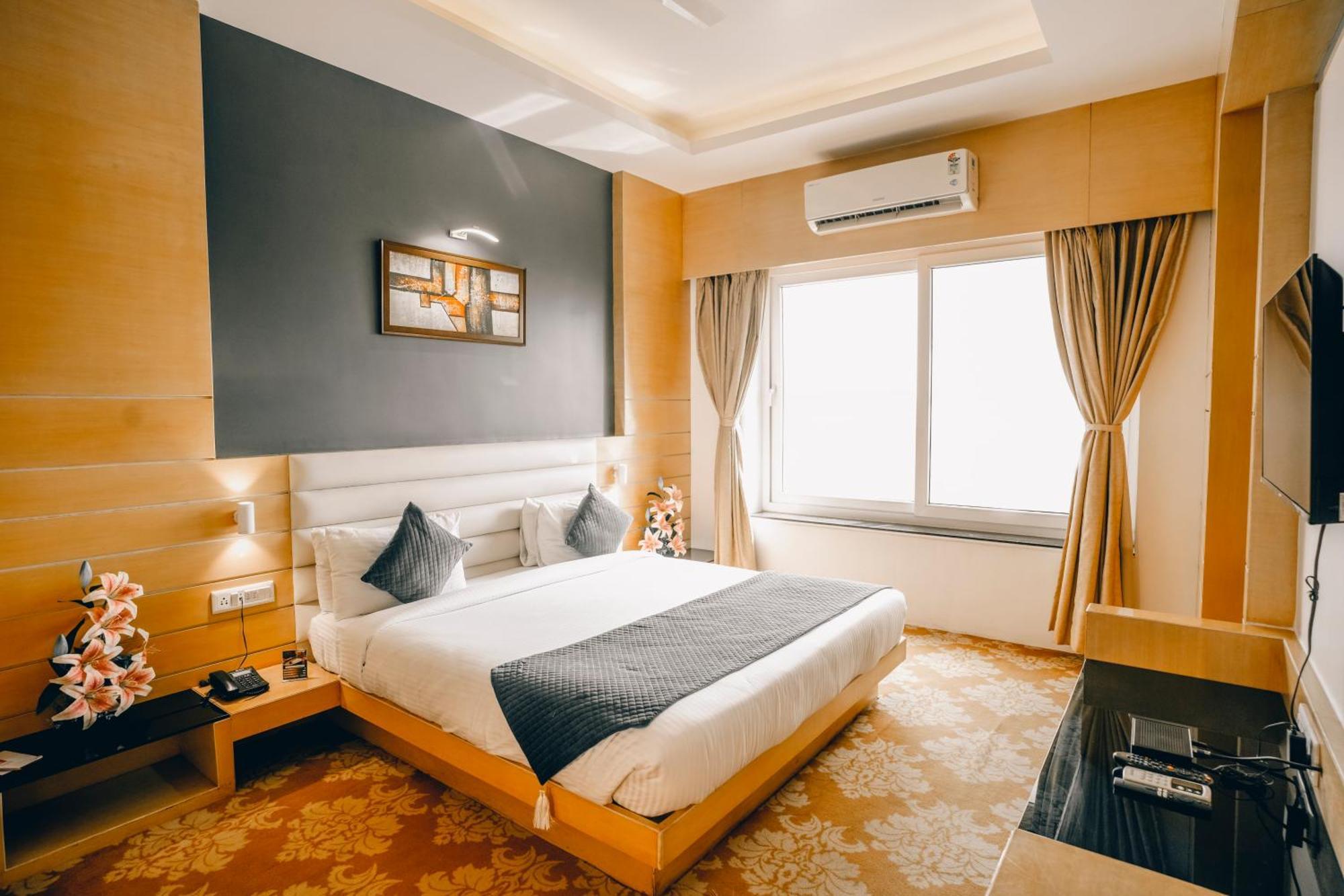 Imperial Heights Hotell Deoghar Exteriör bild